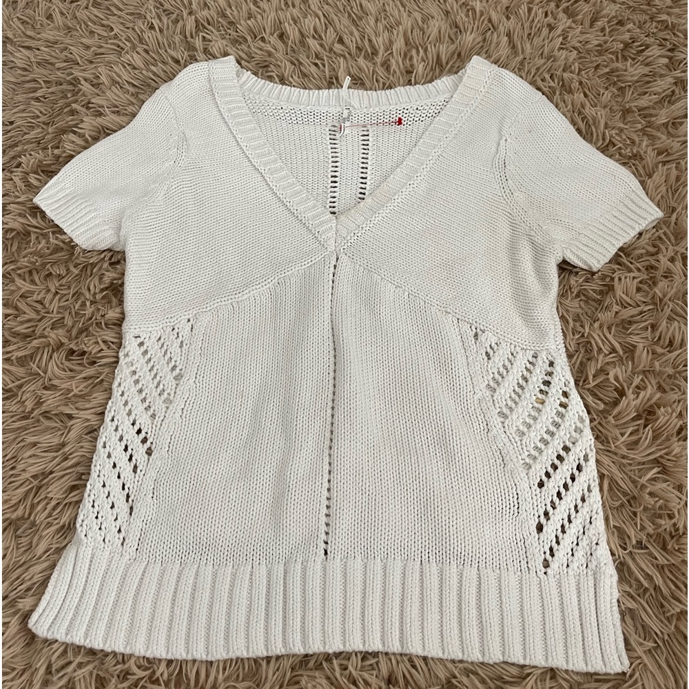 Feather bone by Anthropologie White short sleeve sweater, Size medium
